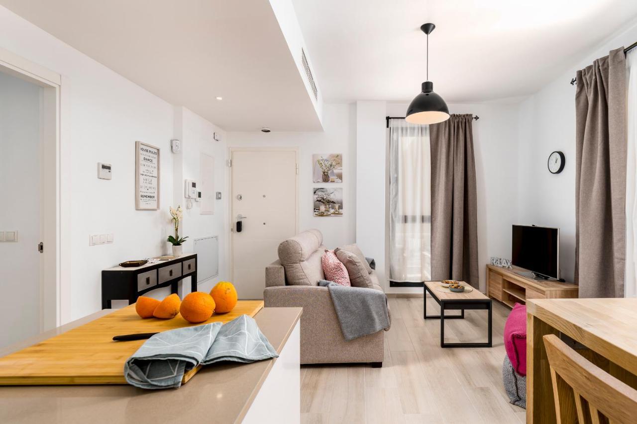 Apartamento Deluxe Con Piscina, Terraza & Parking Малага Экстерьер фото