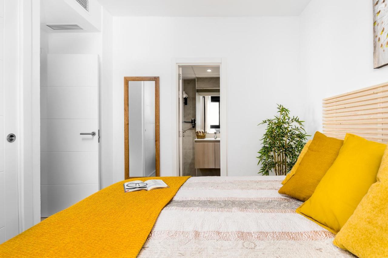 Apartamento Deluxe Con Piscina, Terraza & Parking Малага Экстерьер фото